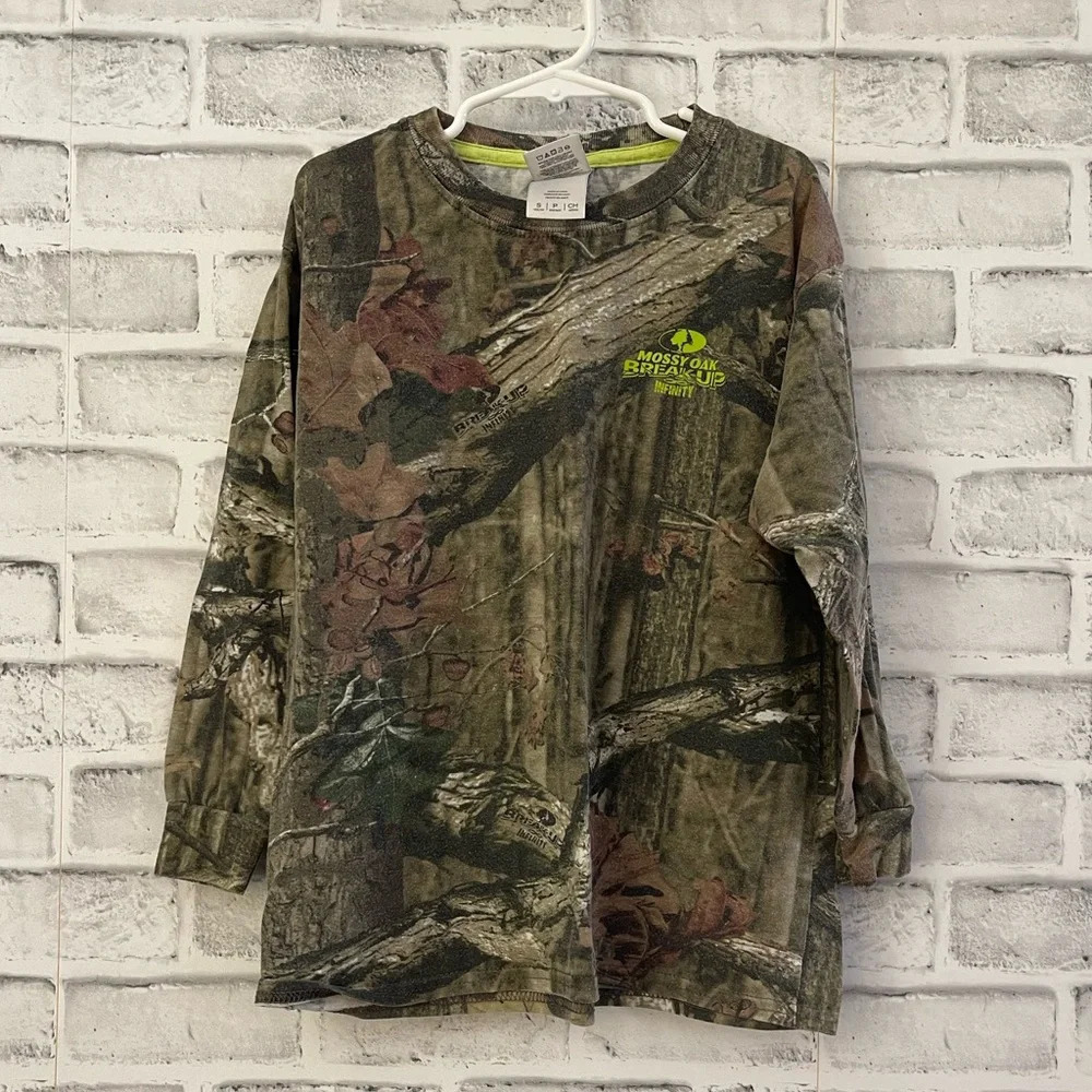 Youth Boy’s Mossy Oak Break-Up Infinity long sleeve camouflage shirt Small